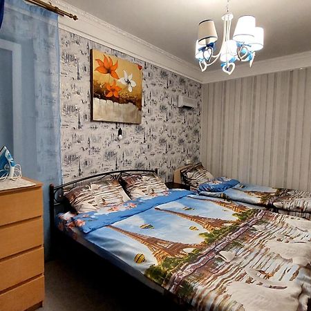2х к кв на 4-5 человек метро Васильковская Киев Экстерьер фото