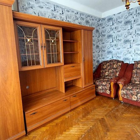 2х к кв на 4-5 человек метро Васильковская Киев Экстерьер фото